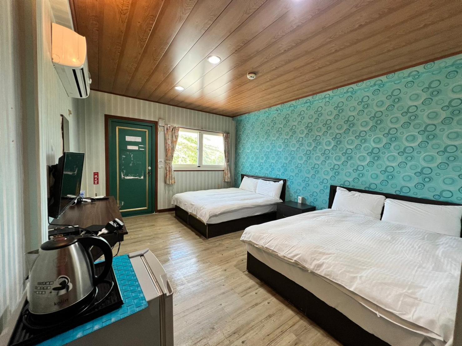 Kenting Dajianshan Cabin Rum bild